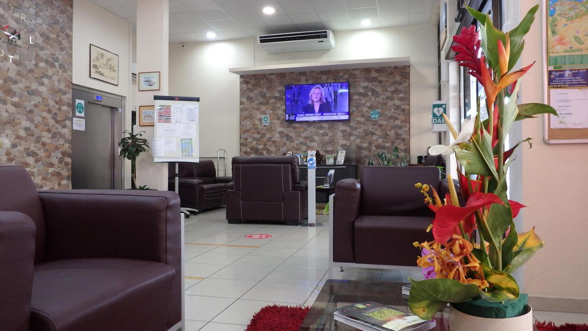 Central Hotel Cayenne Bagian luar foto