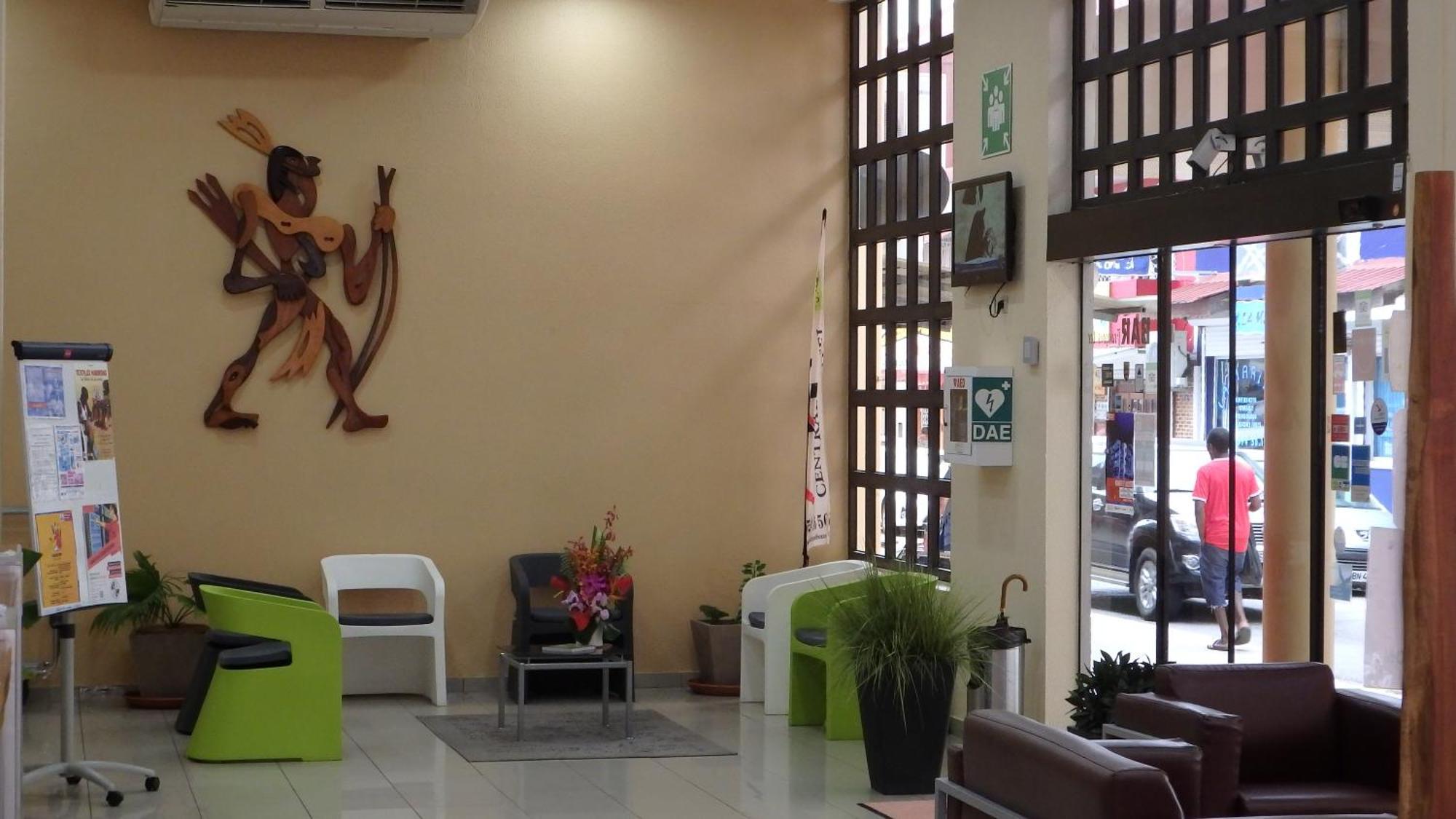 Central Hotel Cayenne Bagian luar foto