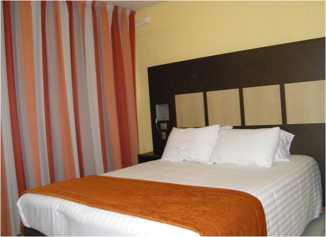 Central Hotel Cayenne Bagian luar foto