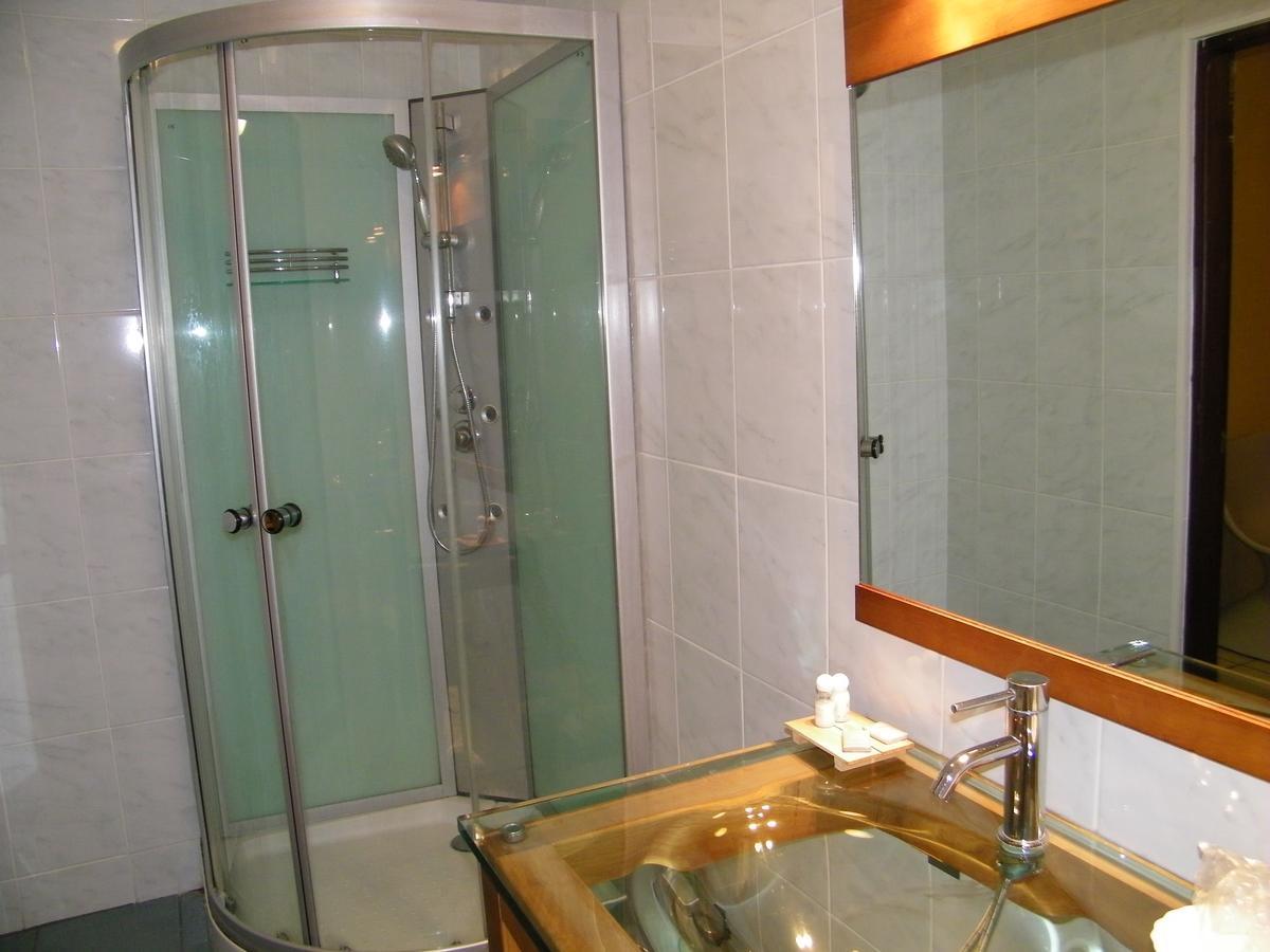 Central Hotel Cayenne Bagian luar foto